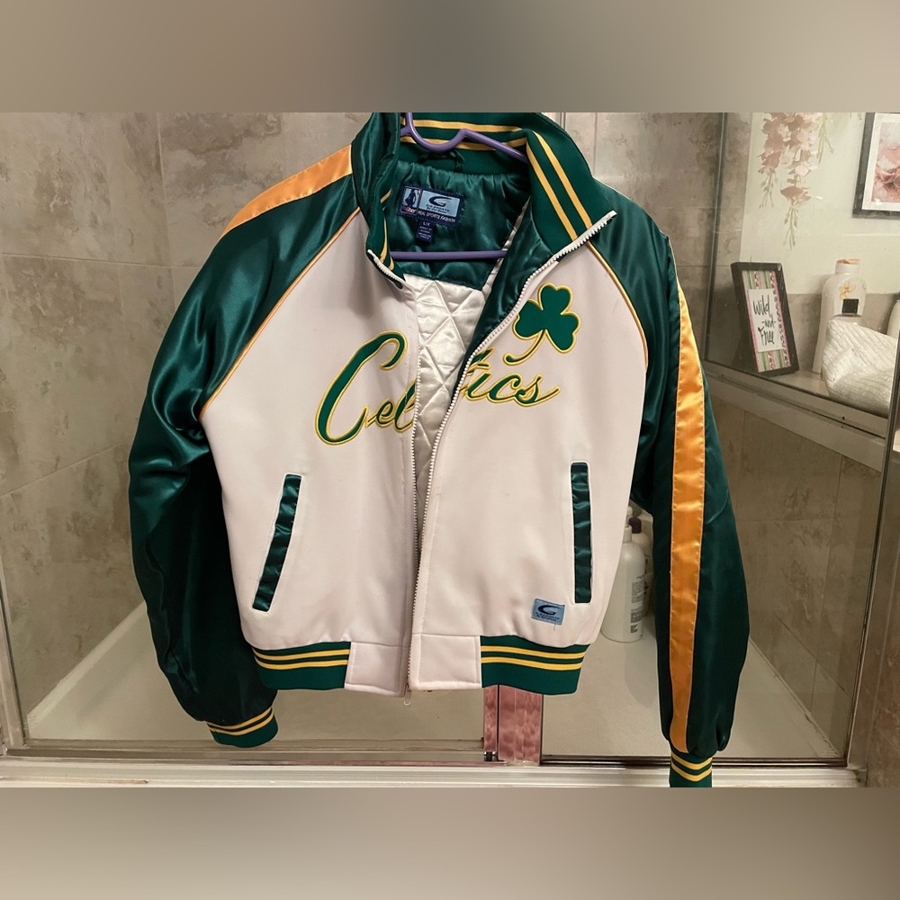 Retro Celtics bomber jacket. Juniors large, fits like an adult medium